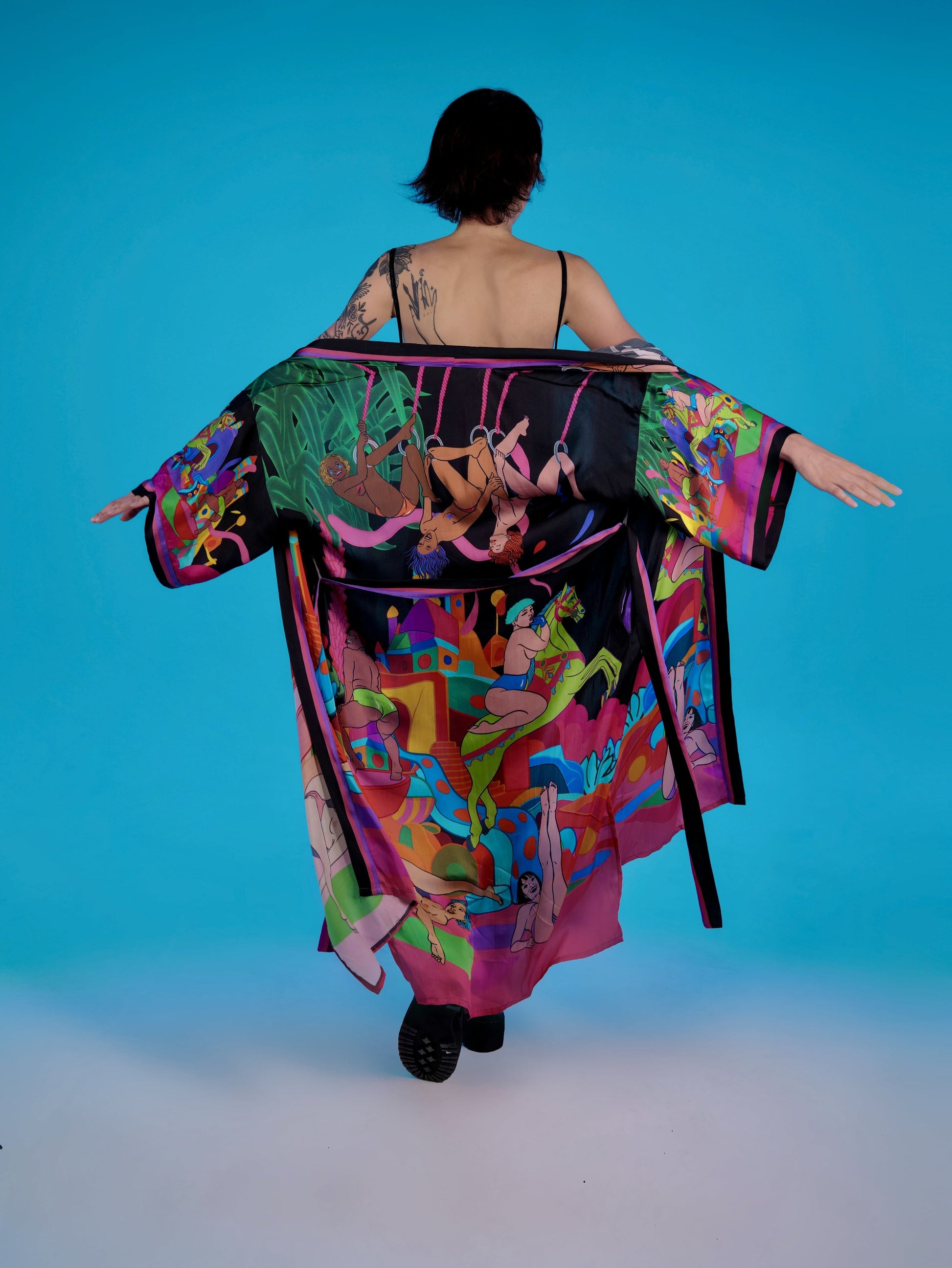 Girls Kimono Black - Kimono with Hand Drawn Paintings - Qinkimo