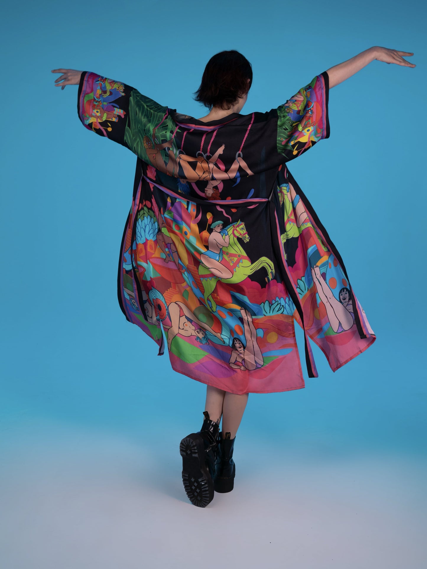 Girls Kimono Black - Kimono with Hand Drawn Paintings - Qinkimo