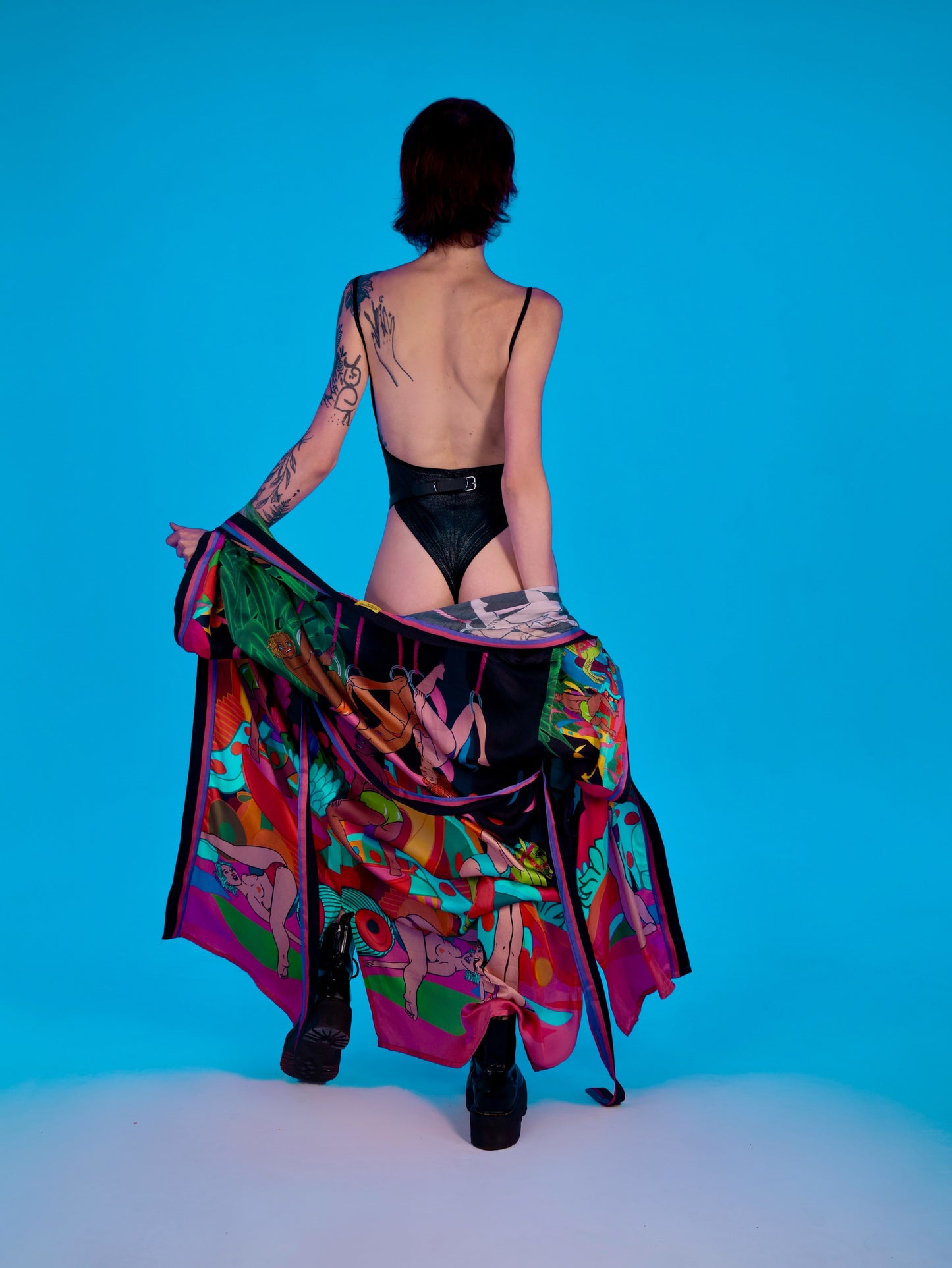 Girls Kimono Black - Kimono with Hand Drawn Paintings - Qinkimo