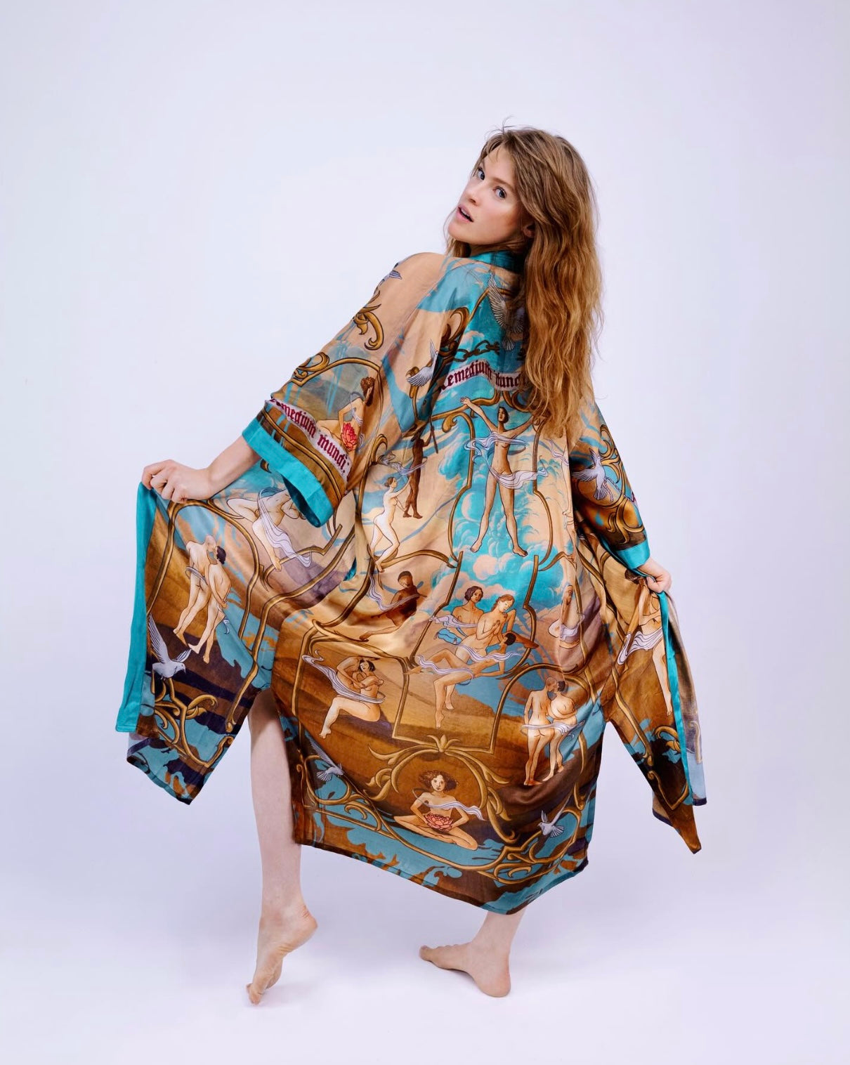 Vis Feminina artistic kimono Back view showing flowing silhouette and deep symbolism