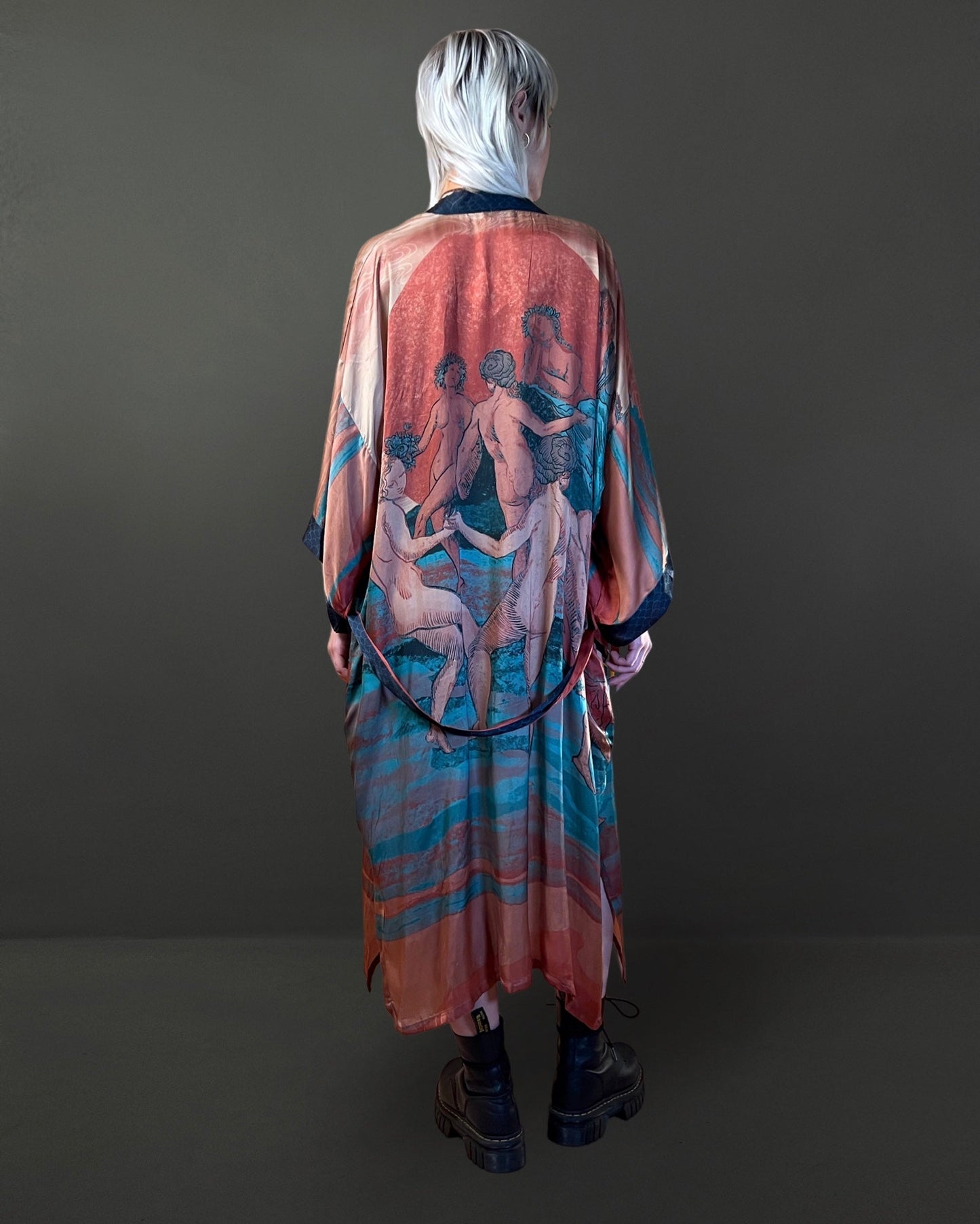 Sun Dance Kimono Qinkimo