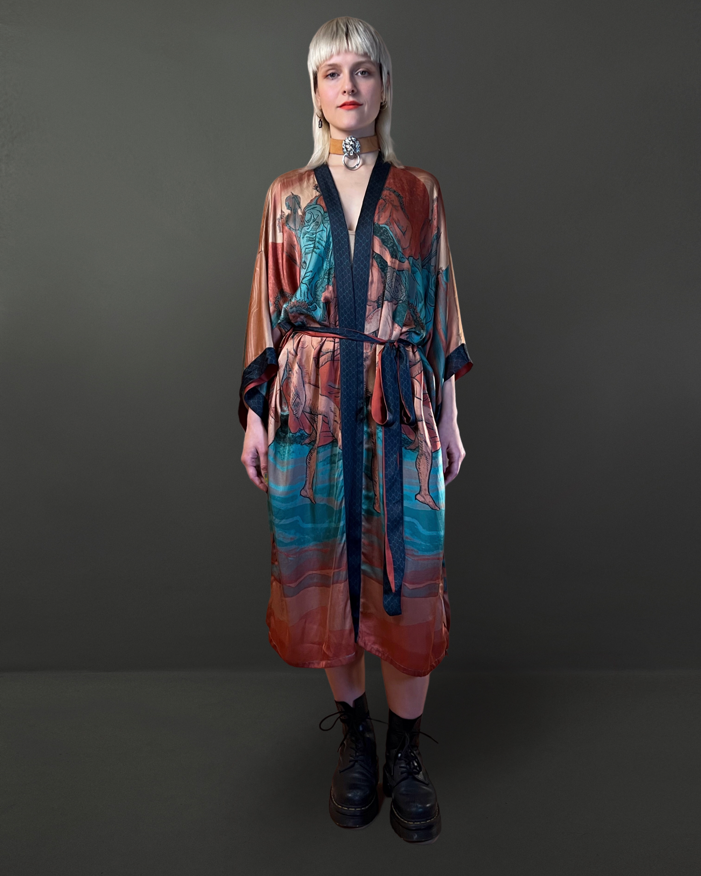 Sun Dance Kimono Qinkimo