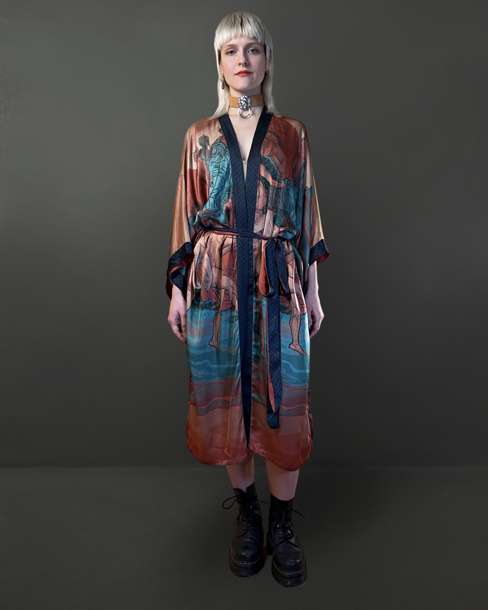 Sun Dance Kimono Qinkimo